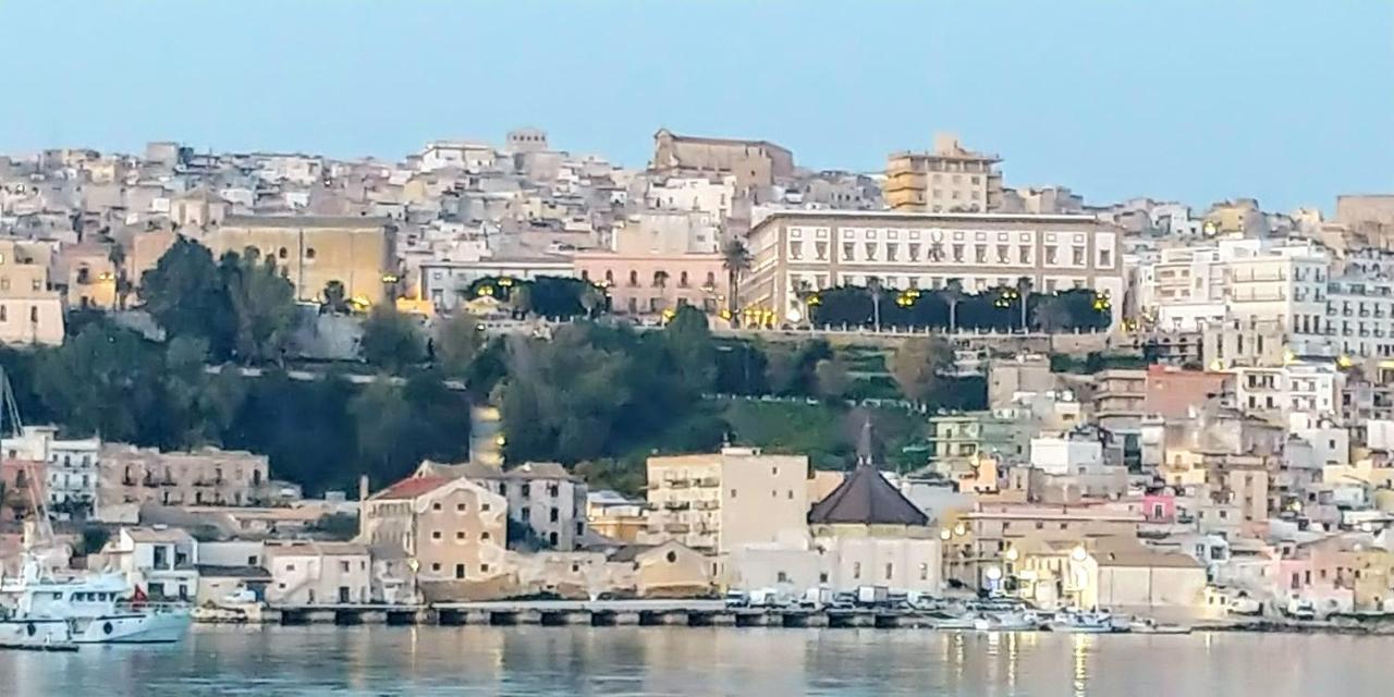 Casa Sunrise - Lovely Sea Front Apartment Sciacca Ngoại thất bức ảnh